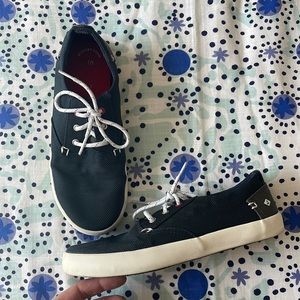 Boys Sperry Boat Shoes, size 3.5